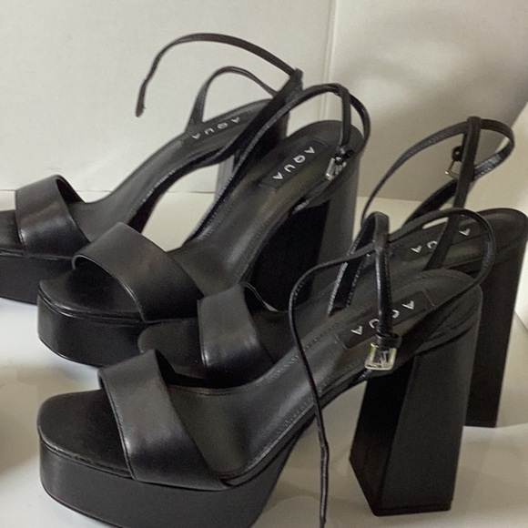 Women's Cher Ankle Strap Platform High Heel Sandals - Picture 9 of 10